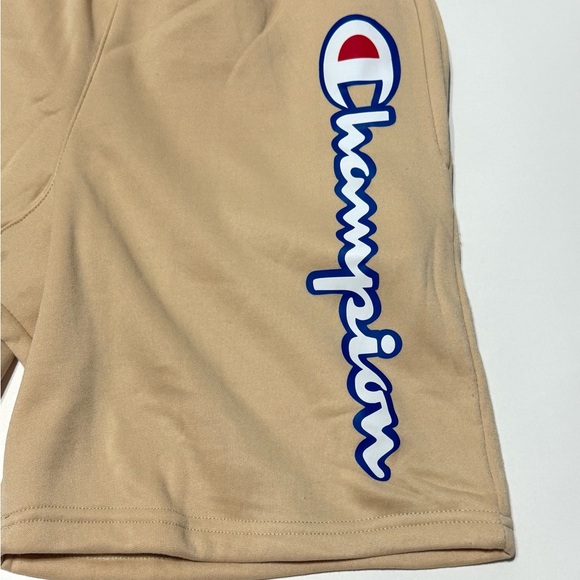 Champion Men’s Beige Logo Shorts Size L NWT Athletic Streetwear With pockets - Picture 3 of 7